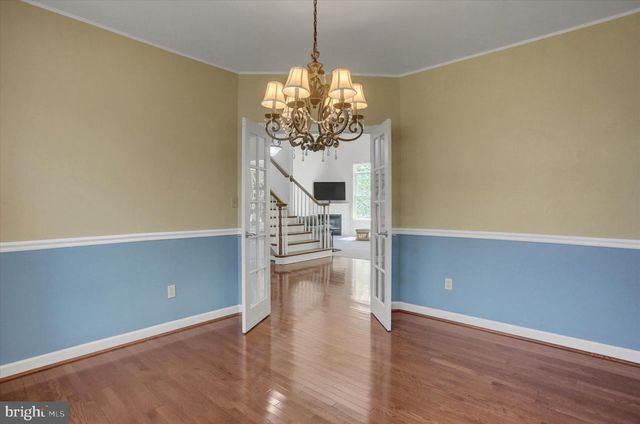 19110 WOODHILL DR, Hagerstown, MD 21742