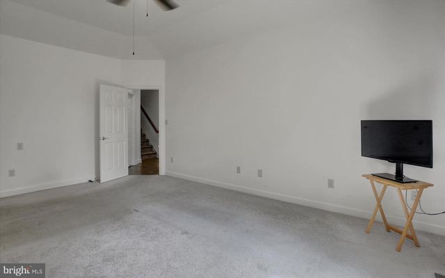 19110 WOODHILL DR, Hagerstown, MD 21742