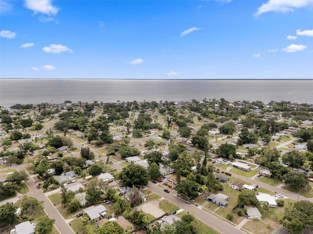 3963 NEPTUNE DRIVE SE, St Petersburg, FL 33705