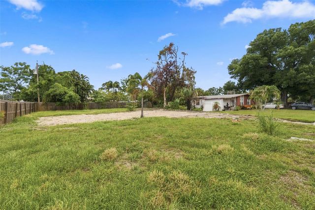 3963 NEPTUNE DRIVE SE, St Petersburg, FL 33705
