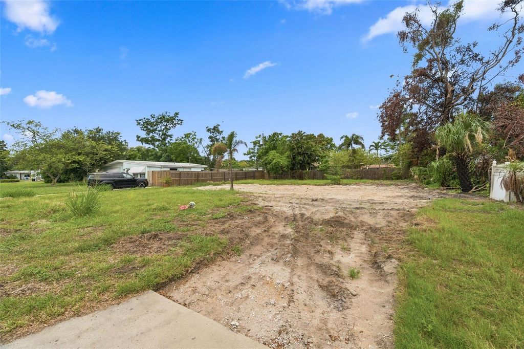 3963 NEPTUNE DRIVE SE, St Petersburg, FL 33705
