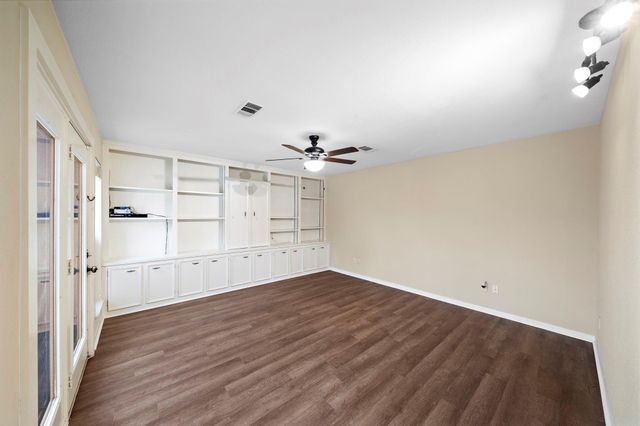 2221 N Belmont Drive, Richmond, TX 77469