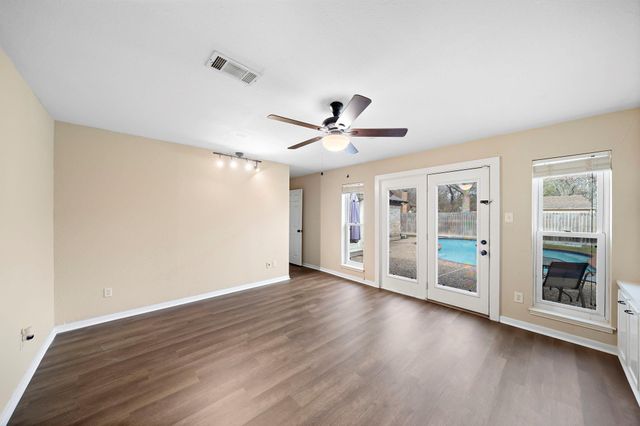 2221 N Belmont Drive, Richmond, TX 77469