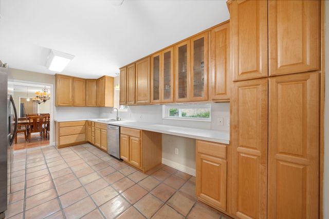 2221 N Belmont Drive, Richmond, TX 77469