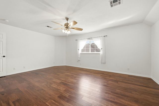 910 Vanguard ST, Austin, TX 78734