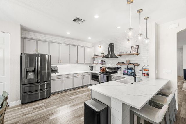 8091 Brigamar Isles Avenue, Boynton Beach, FL 33473