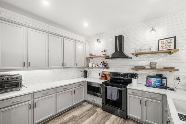 8091 Brigamar Isles Avenue, Boynton Beach, FL 33473