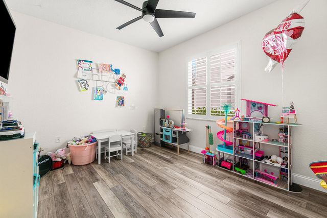 8091 Brigamar Isles Avenue, Boynton Beach, FL 33473