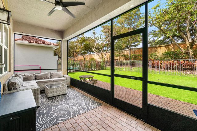 8091 Brigamar Isles Avenue, Boynton Beach, FL 33473