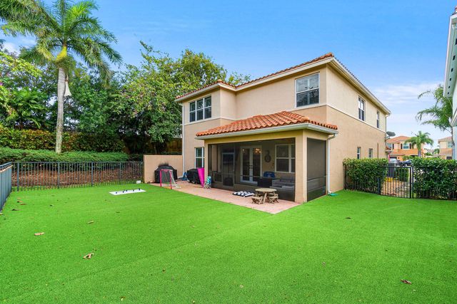 8091 Brigamar Isles Avenue, Boynton Beach, FL 33473