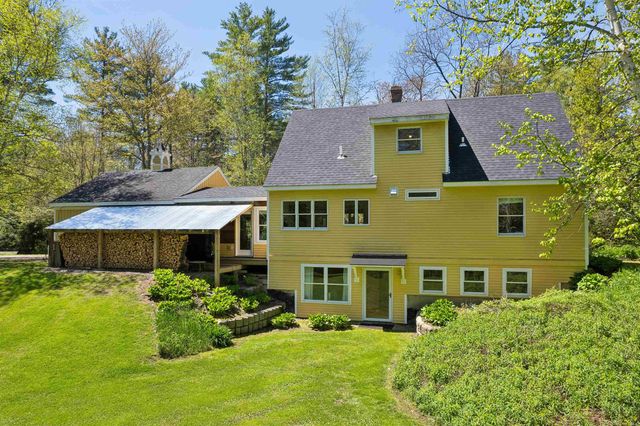 71 Old Oak Lane, Hartland, VT 05048