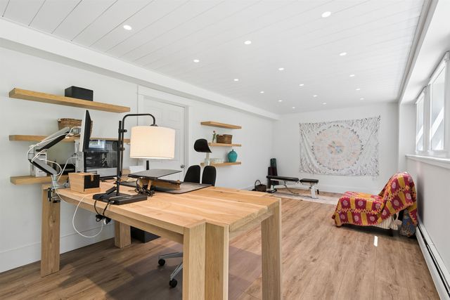 71 Old Oak Lane, Hartland, VT 05048