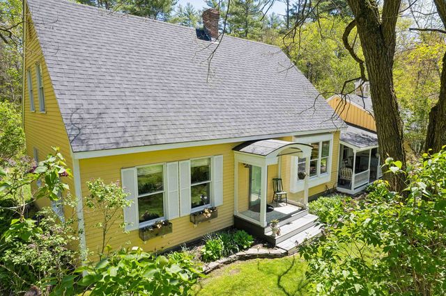 71 Old Oak Lane, Hartland, VT 05048