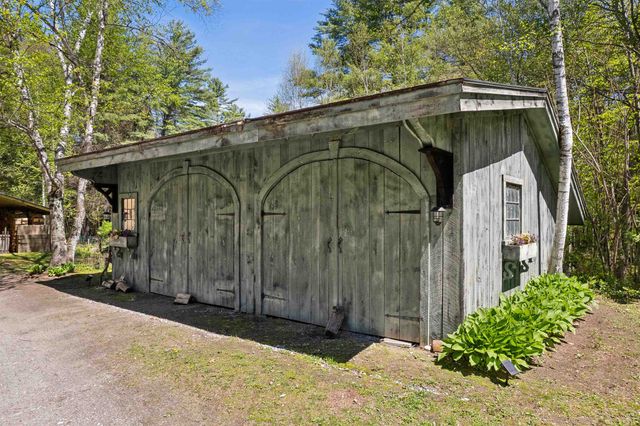 71 Old Oak Lane, Hartland, VT 05048