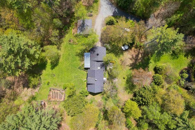 71 Old Oak Lane, Hartland, VT 05048