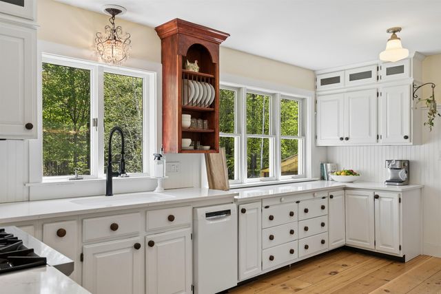 71 Old Oak Lane, Hartland, VT 05048