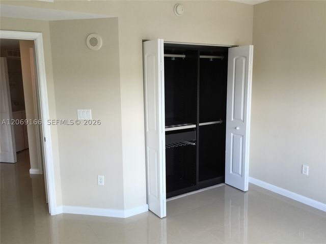 7350 SW 89th St 1611S, Miami, FL 33156