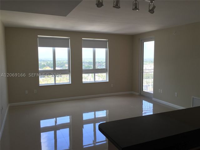 7350 SW 89th St 1611S, Miami, FL 33156