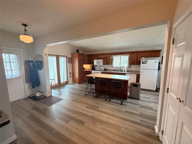 81 S Mesier Avenue, Wappingers Falls, NY 12590