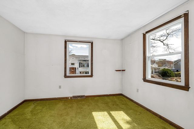 24 Williams Avenue, Wilmington, MA 01887