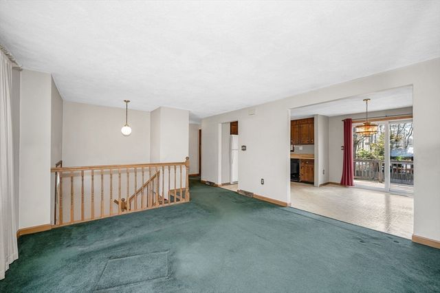 24 Williams Avenue, Wilmington, MA 01887