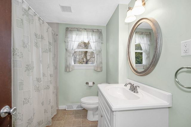 24 Williams Avenue, Wilmington, MA 01887