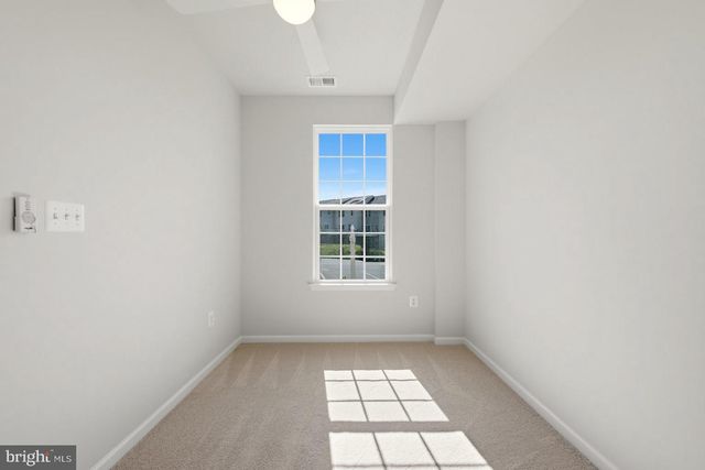 614 STREAMVIEW DR, Fredericksburg, VA 22405