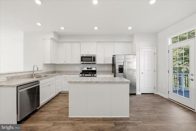 614 STREAMVIEW DR, Fredericksburg, VA 22405