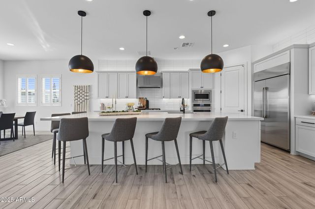 1837 E VILLA LINDA Drive, Phoenix, AZ 85024