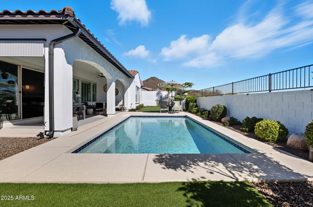 1837 E VILLA LINDA Drive, Phoenix, AZ 85024