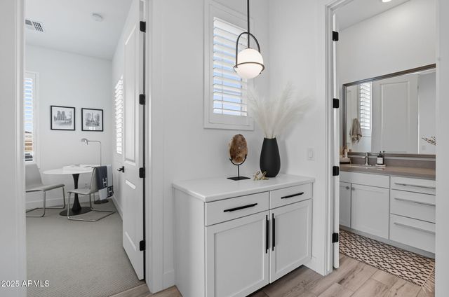 1837 E VILLA LINDA Drive, Phoenix, AZ 85024