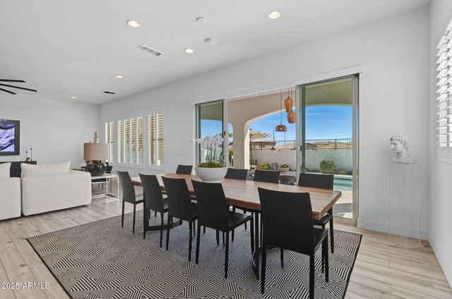 1837 E VILLA LINDA Drive, Phoenix, AZ 85024