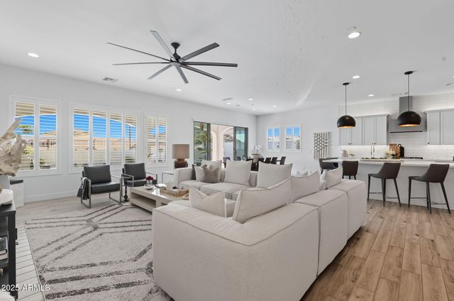 1837 E VILLA LINDA Drive, Phoenix, AZ 85024