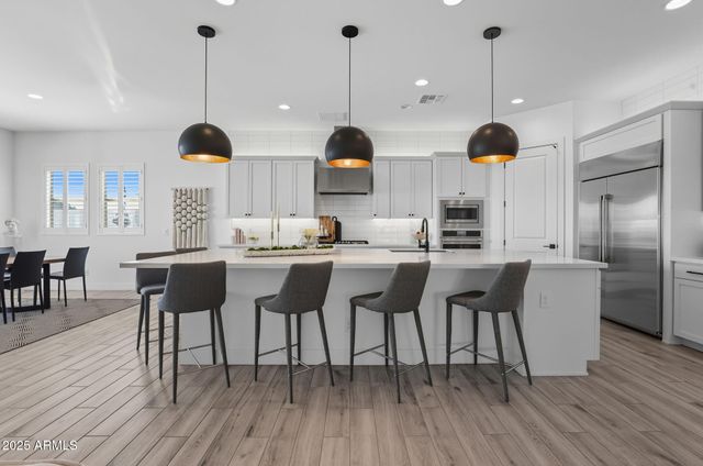 1837 E VILLA LINDA Drive, Phoenix, AZ 85024