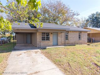 321 43rd Street, Van Buren, AR 72956