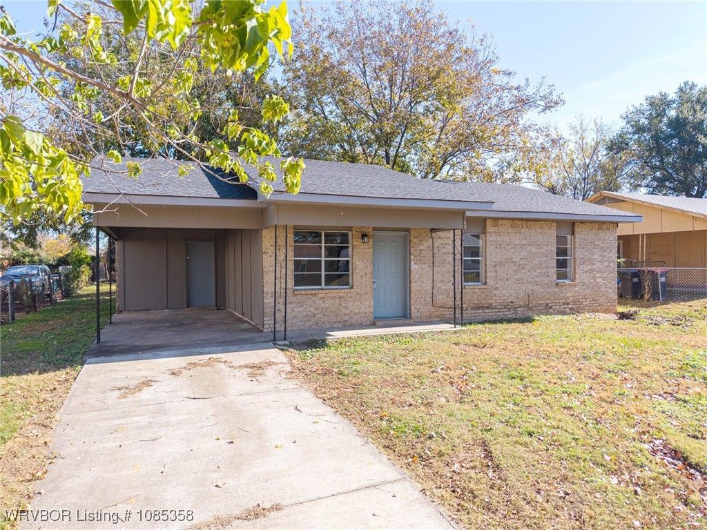 321 43rd Street, Van Buren, AR 72956