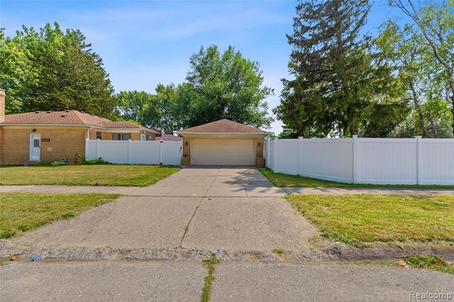 29150 Geraldine Court, Warren, MI 48093