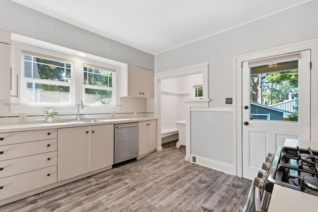 11 E 27th Ave, Spokane, WA 99203