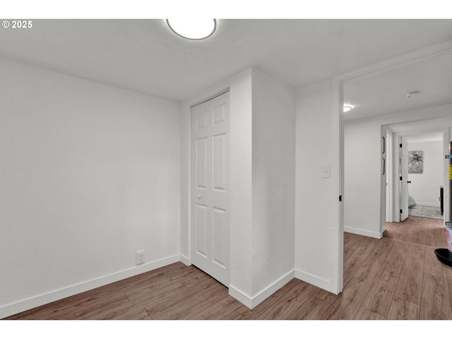 1330 HAWTHORNE St, Sweet Home, OR 97386