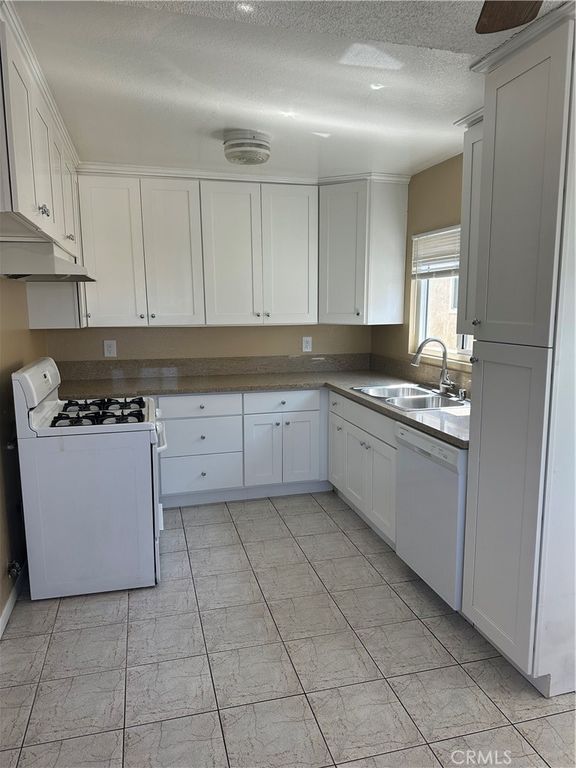 683 W 12th 2, San Pedro, CA 90731