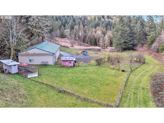 45723 Sw SADDLEBACK Dr, Gaston, OR 97119