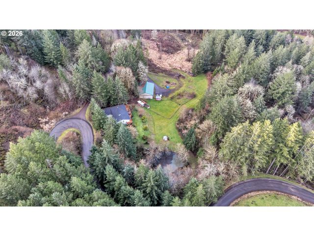 45723 Sw SADDLEBACK Dr, Gaston, OR 97119