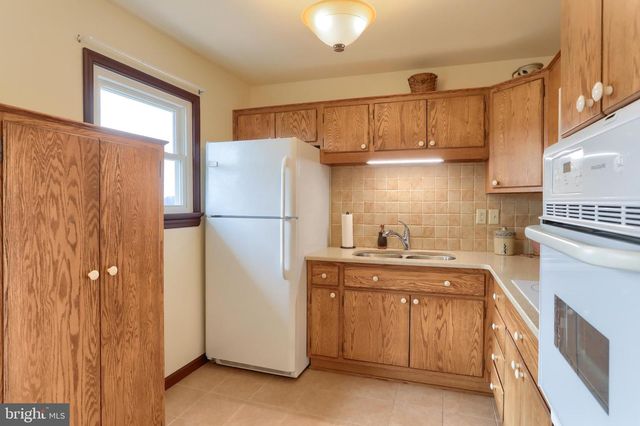 1508 ORANGE LN, Lebanon, PA 17046