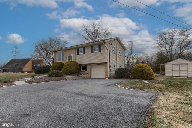 1508 ORANGE LN, Lebanon, PA 17046