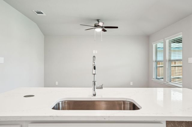 6017 Mockingbird Lodge Lane, Pearland, TX 77584