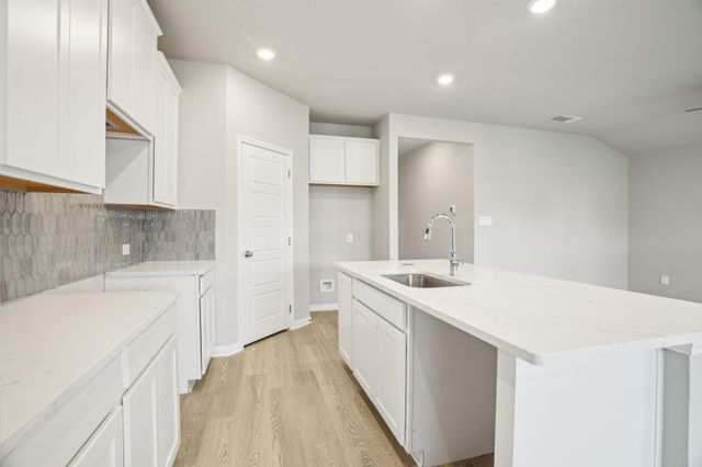 6017 Mockingbird Lodge Lane, Pearland, TX 77584