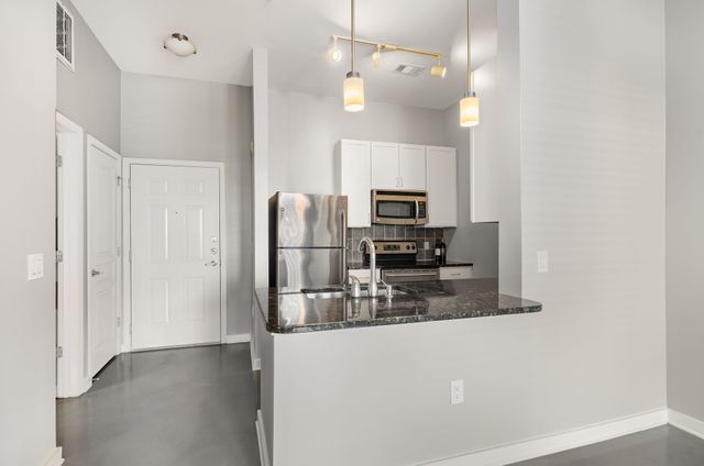 3000 Vanderbilt Pl Apt 122, Nashville, TN 37212