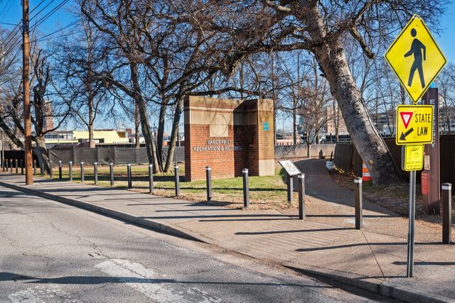 3000 Vanderbilt Pl Apt 122, Nashville, TN 37212