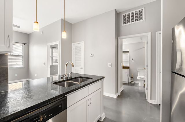 3000 Vanderbilt Pl Apt 122, Nashville, TN 37212