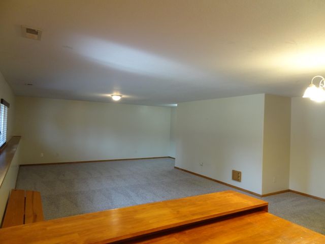 4602 E WILLOW POINT CT., Wichita, KS 67220